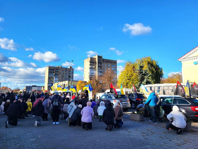 Дві втрати в одній громаді: на Волині попрощалися із Героями Олегом Подліпінським та Романом Рибчуком