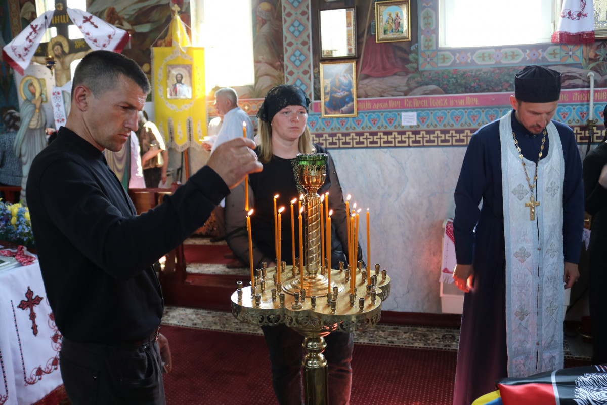 Три з половиною роки очікування: на Волині попрощалися із Героєм Володимиром Забродоцьким
