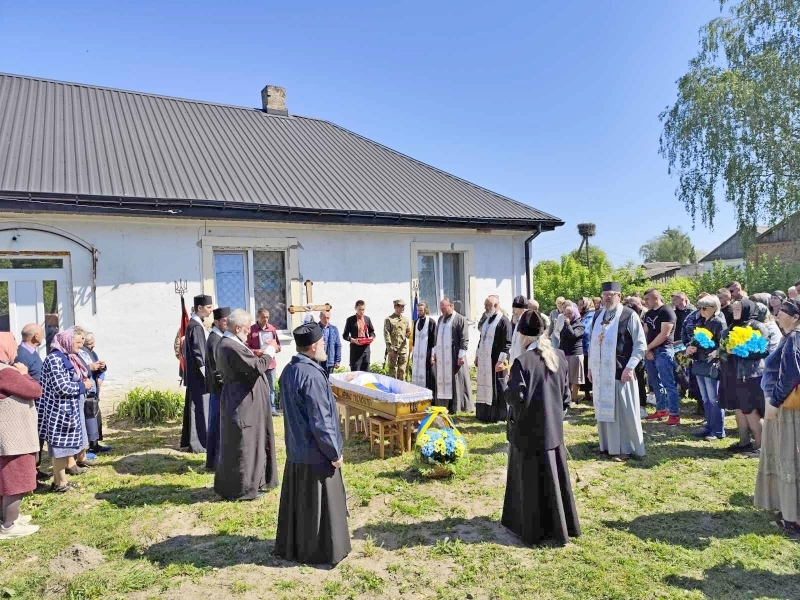 «У час смерті Героя через сотні кілометрів у батьківській хаті несамовито завив кіт»: історія батька трьох дітей з Волині