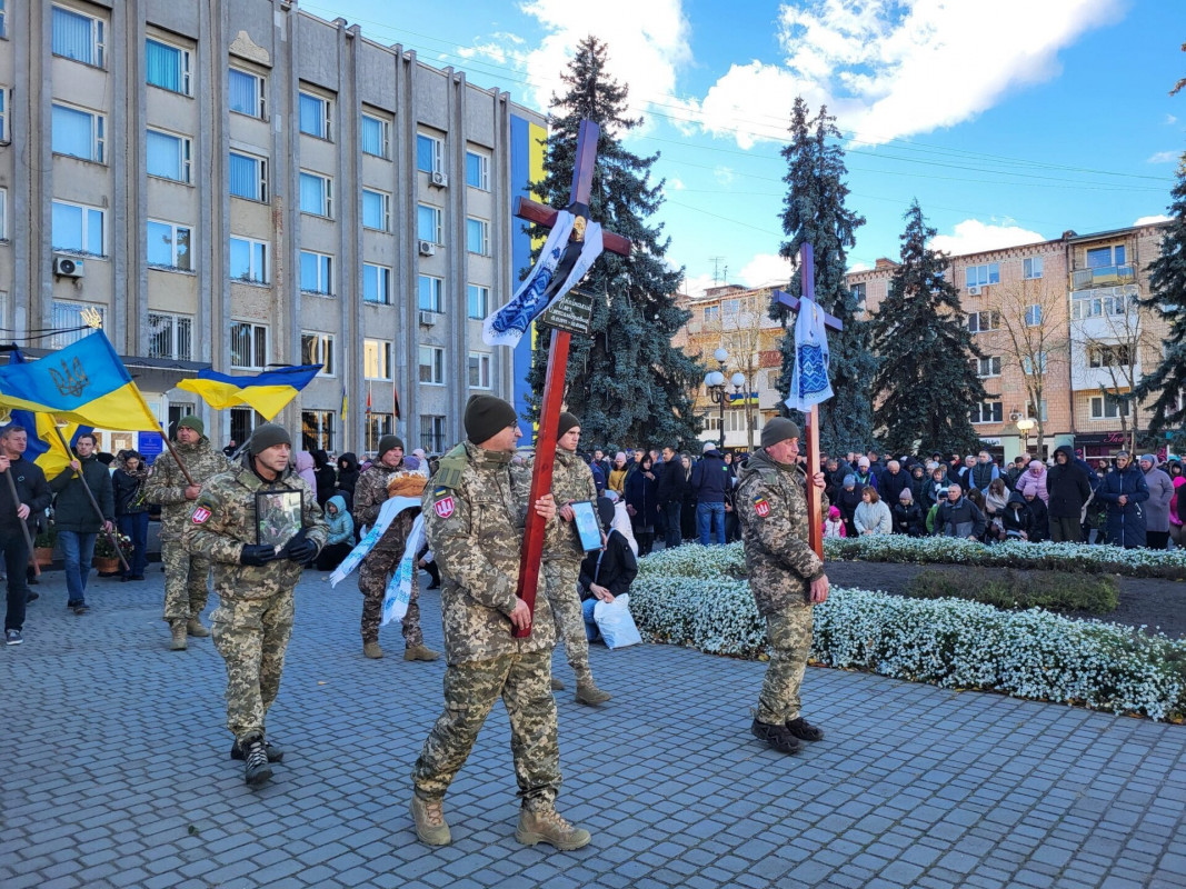 Дві втрати в одній громаді: на Волині попрощалися із Героями Олегом Подліпінським та Романом Рибчуком