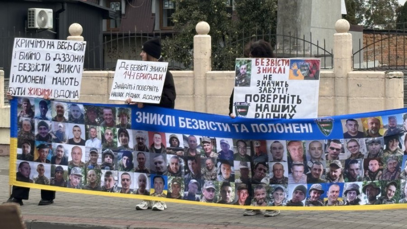 «Вони чекають на свободу»: на Волині влаштували автопробіг і мирну акцію на підтримку полонених