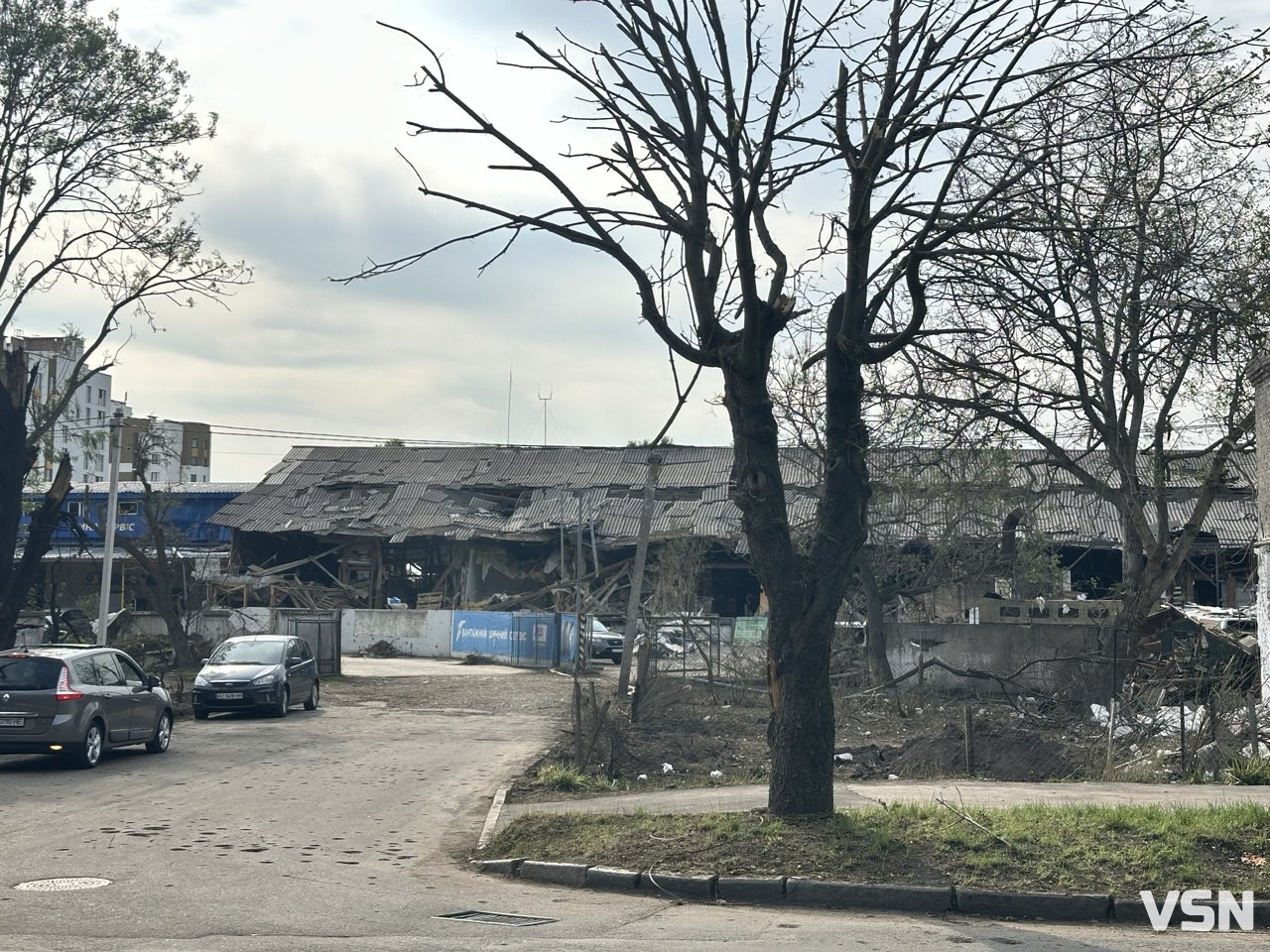 Масована атака на Луцьк: триває ліквідація наслідків російського обстрілу