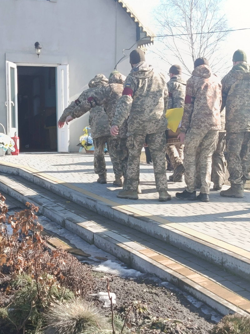 На Волині попрощалися із полеглим захисником Віктором Вавринюком