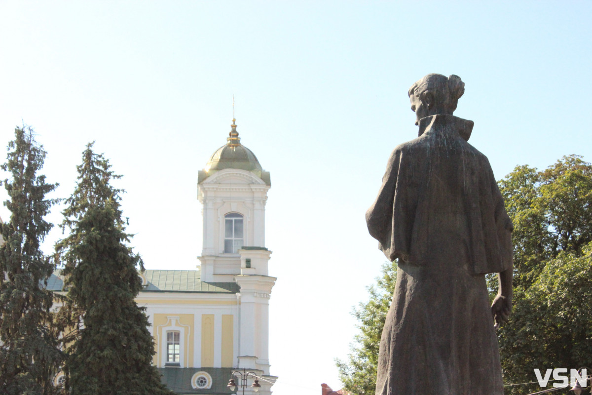Давні кладовища у центрі Луцька: які могили опинилися під кав’ярнями й скверами