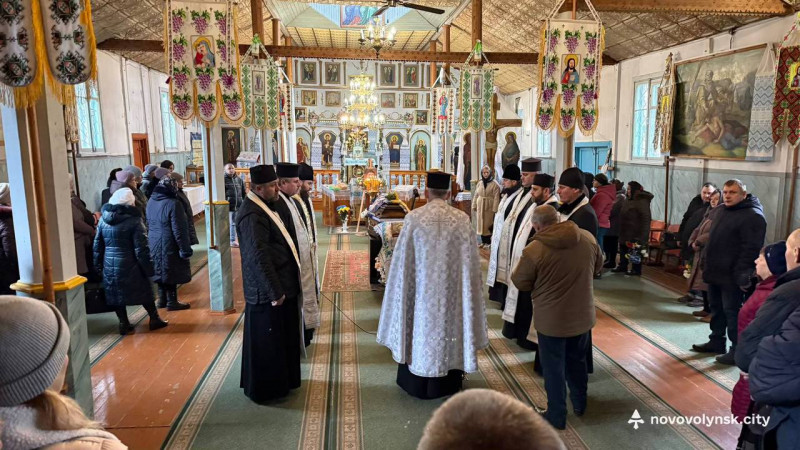 На Волині попрощалися із Героєм Олегом Головенком