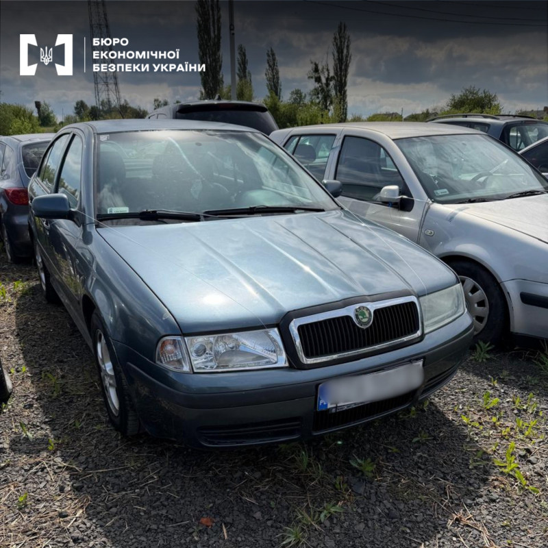 На Волині вилучили 10 авто у справі про контрабанду під виглядом гуманітарної допомоги для ЗСУ