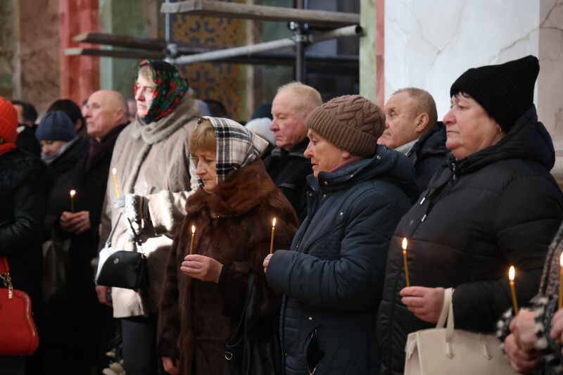Поховання в день народження: у Луцьку попрощалися з воїном Іваном Прокопцем