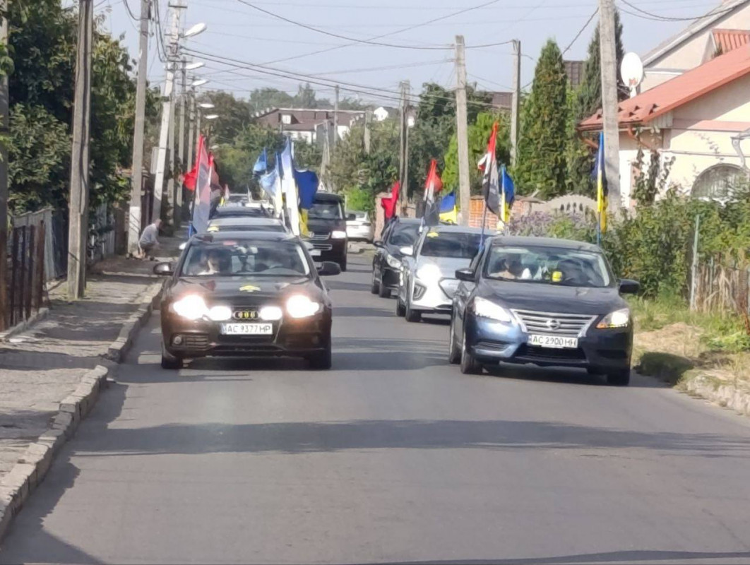 Життя забрали ворожі дрони: на Волині попрощались з 43-річним Героєм Миколою Перхуном
