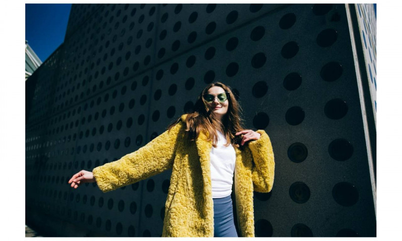 Як обрати ідеальну шубу жіночу: натуральна чи штучна?