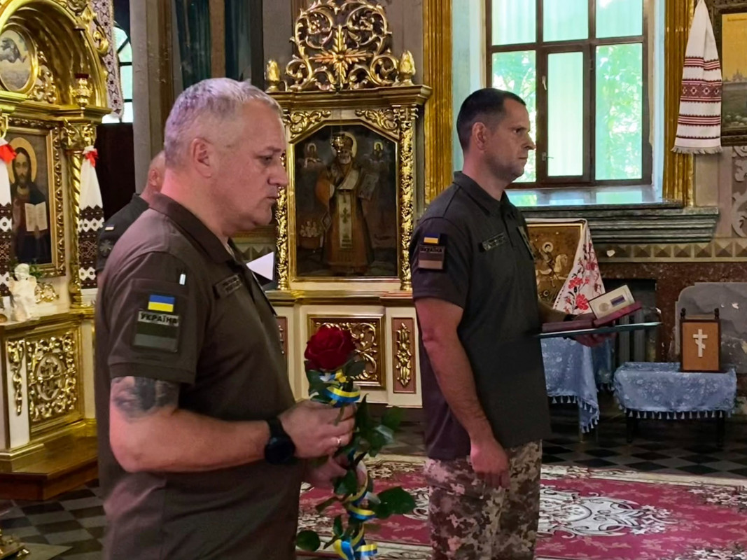 У Луцьку рідним трьох загиблих прикордонників вручили посмертні нагороди