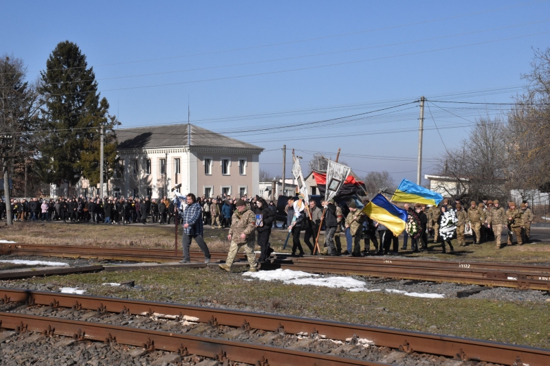 Дорогою додому зупинилося серце: на Волині попрощалися із військовим Анатолієм Стасюком