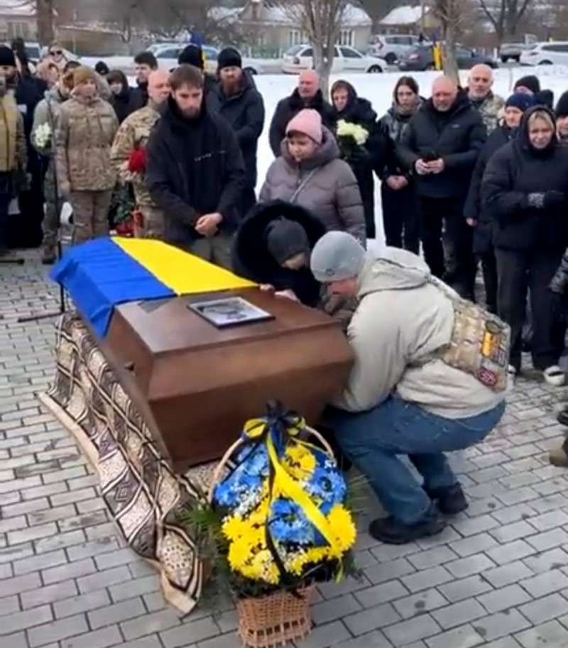 Загинув у свій 27-й день народження: на Волині поховали Героя Станіслава Ядловського