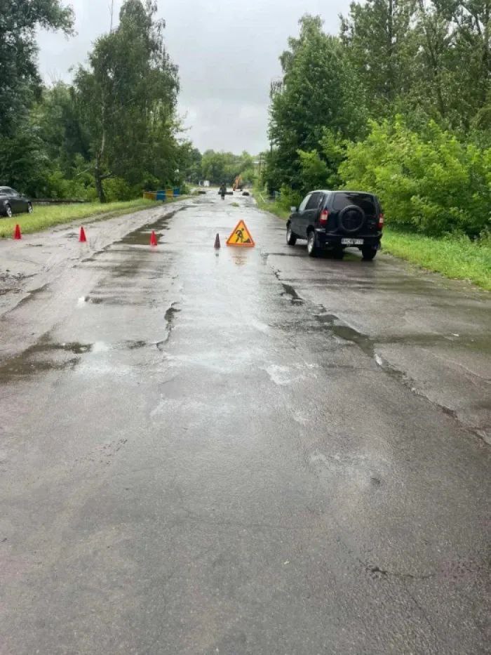 У селищі на Волині перекрили міст після негоди — водіїв просять об’їжджати