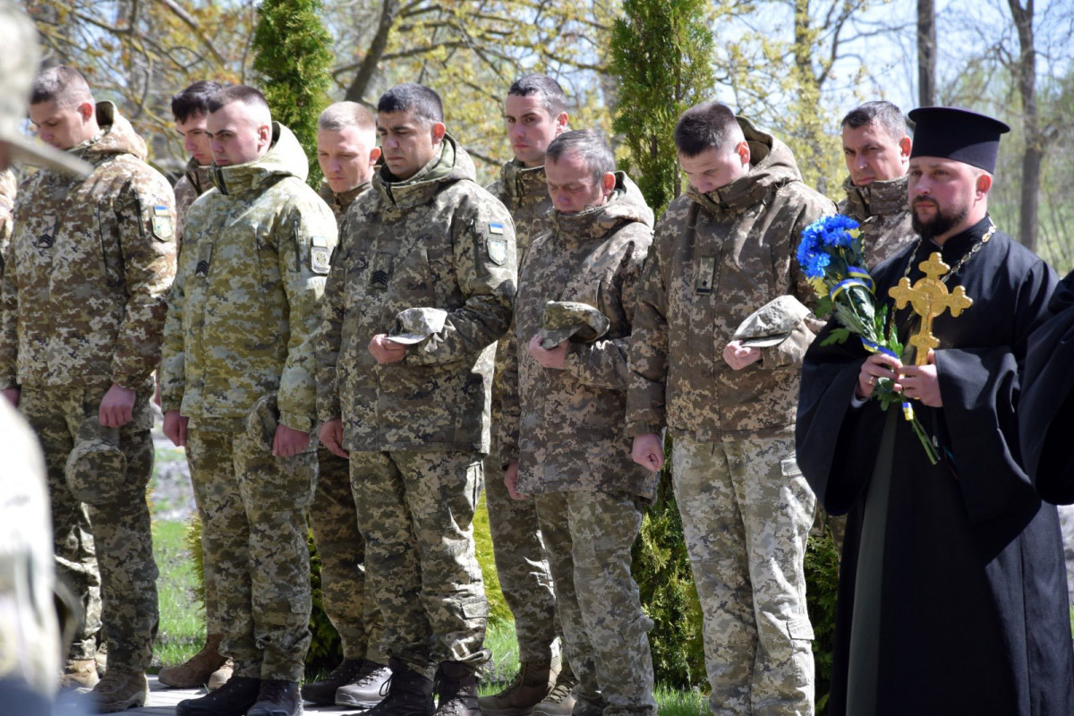 На Волині прикордонникам бойового підрозділу вручили нагороди та відкрили меморіал загиблим бійцям
