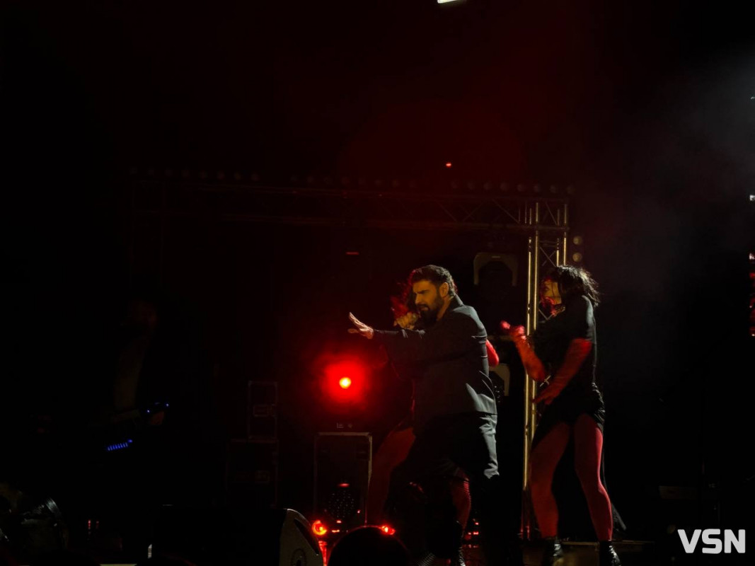 «Пінаколада» дарує другу молодість»: Віталій Козловський зібрав повний зал у Луцьку