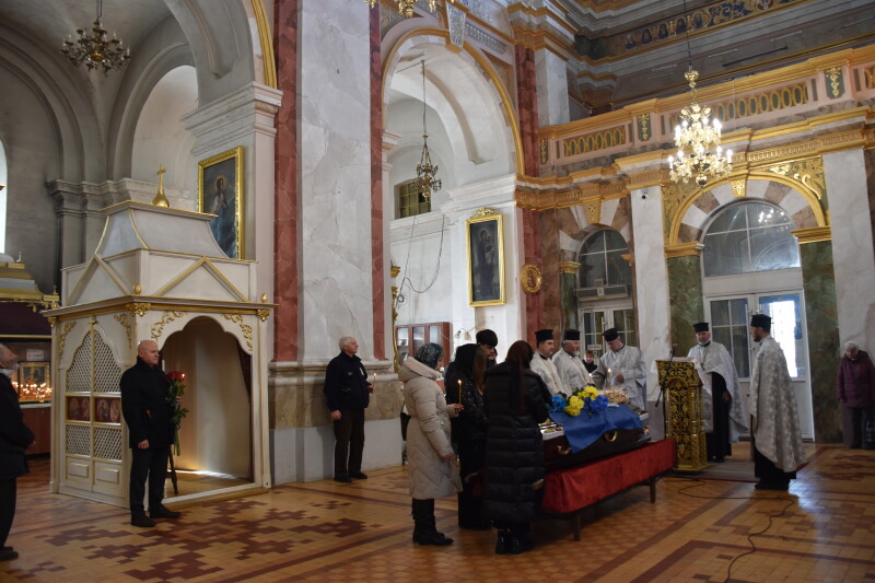 Загинув на Донеччині: у Луцьку попрощалися з Героєм Андрієм Головченком