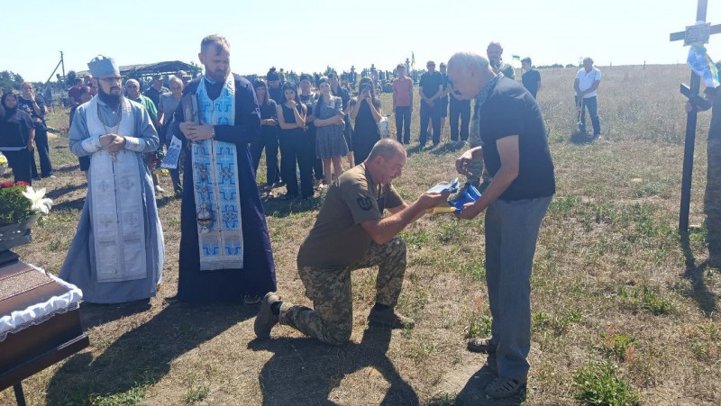 Залізничник, який став оператором БпЛА: на Волині попрощалися із Героєм Василем Мотрунчиком