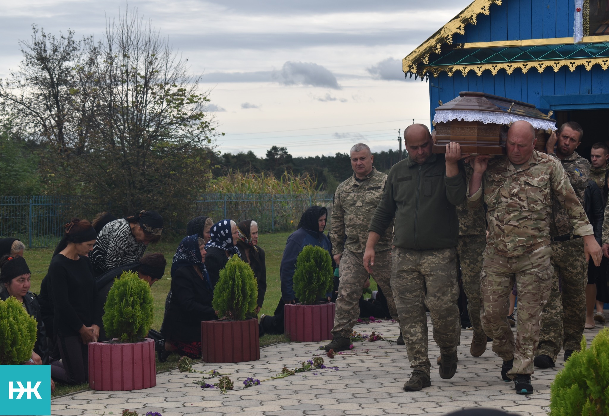 Маленька донечка втратила батька: на Волині провели в останню путь Героя Володимира Дарчича