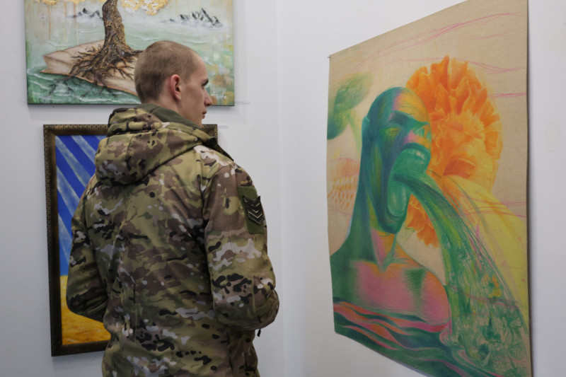 Художниця з Луцька отримала державну нагороду