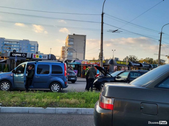 Рух ускладнений: у Луцьку на проспекті Соборності трапилась аварія