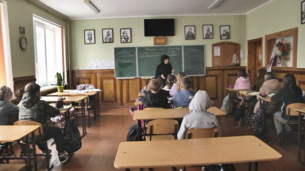 Навчання під час блекауту: як працювали школи та дитсадки у Луцьку