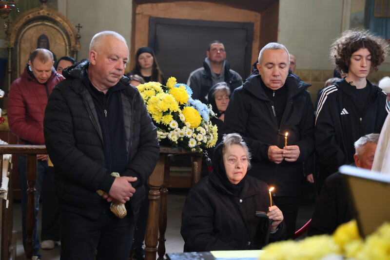 Назавжди 44: на Волині попрощалися з Героєм Віктором Бондаруком
