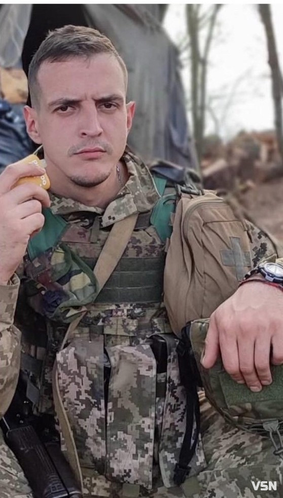 Мужній воїн з Волині міг би спокійно перечекати небезпеку за кордоном, але не дозволило почуття власної гідності
