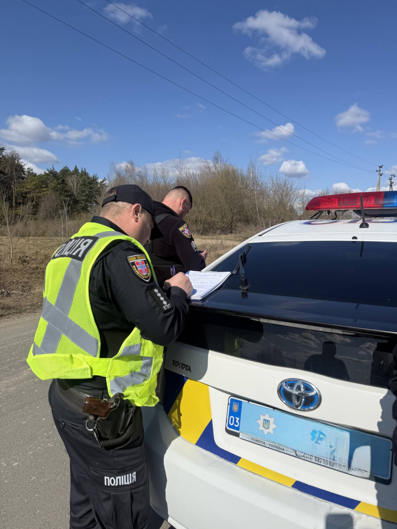 У Луцькому районі виявили масштабне сміттєзвалище