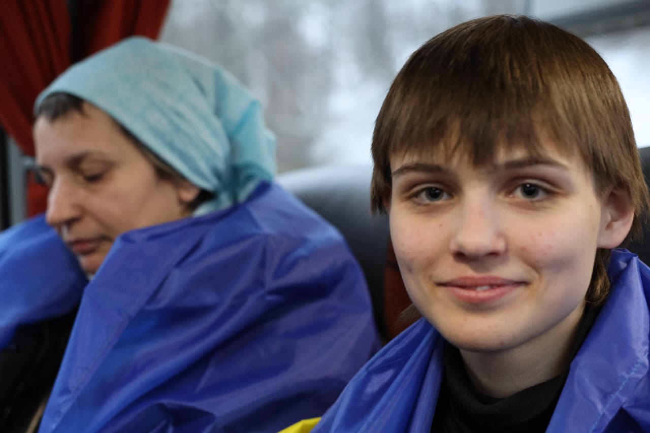 31 українець повернувся додому з білоруського ув’язнення: наймолодшій – 18 років, найстаршому – 58