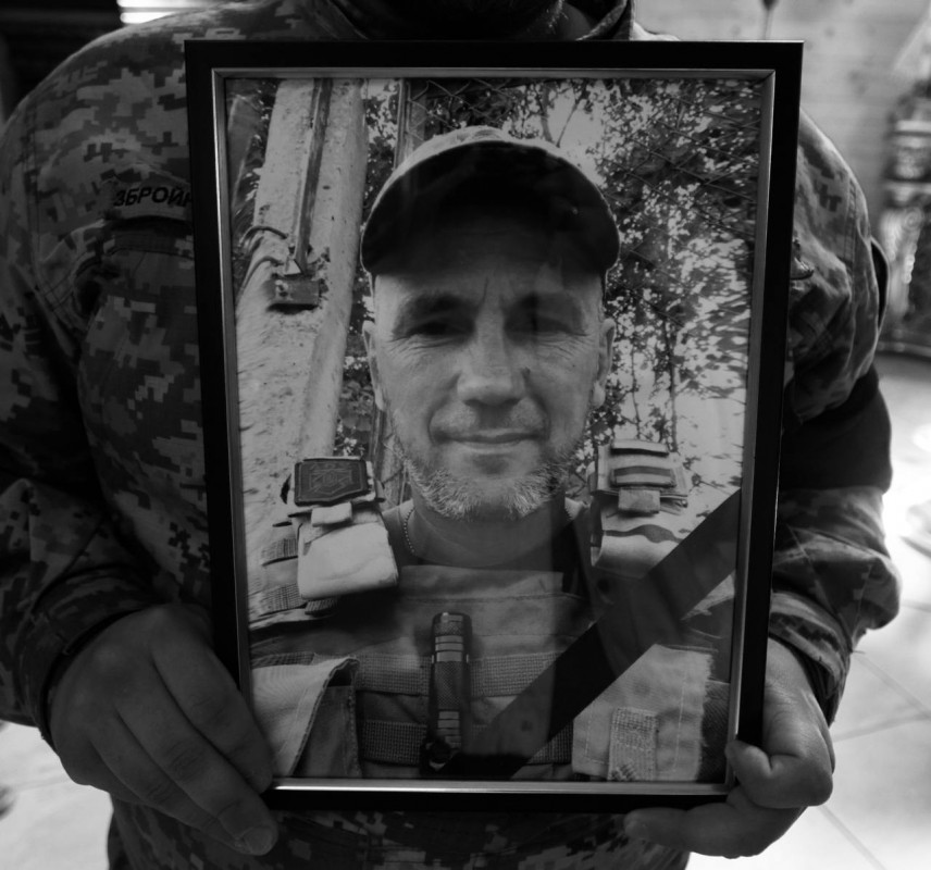 Серце перестало битися під час відпустки: на Волині попрощалися з Героєм Володимиром Жолкіном