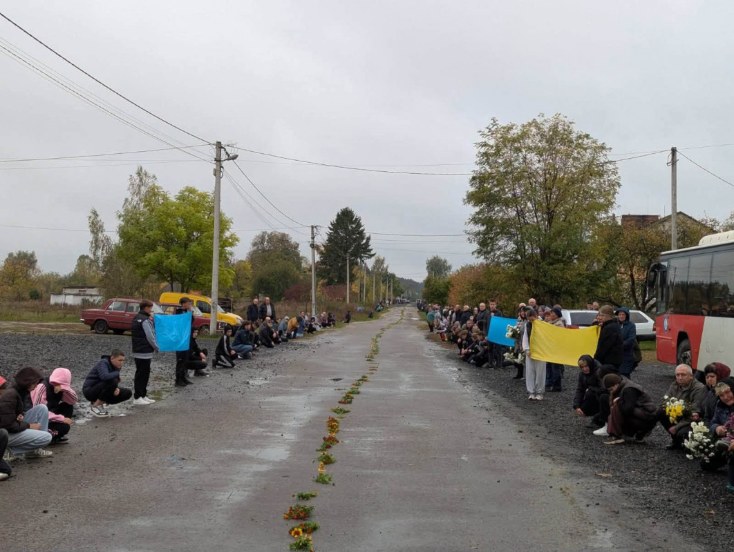 Дві доньки зростатимуть без батька: на Волині попрощалися з Героєм Василем Кубським