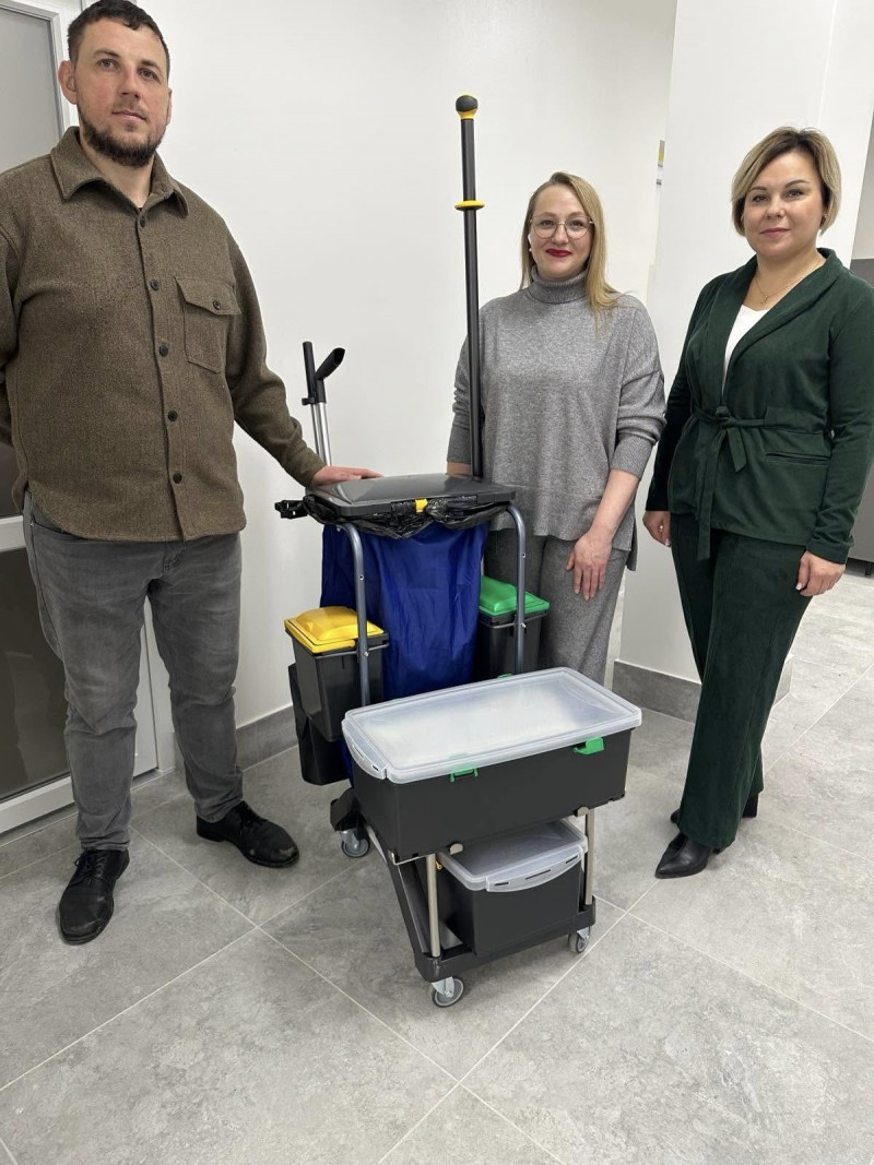 Перші в Україні: у Луцькій стоматполіклініці впроваджують професійний медичний клінінг