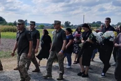 Хвороба обірвала життя: на Волині попрощались з Героєм Олегом Філіпчуком