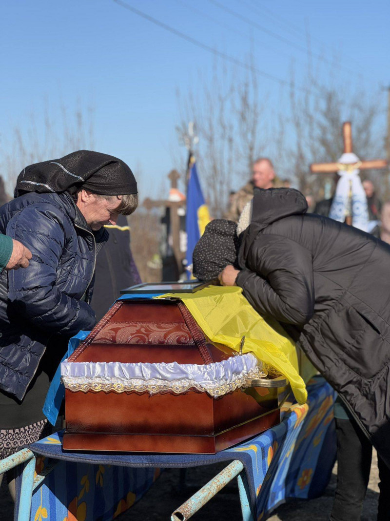 Загинув наприкінці червня 2024 року: на Волині попрощалися з Героєм Андрієм Оніщуком