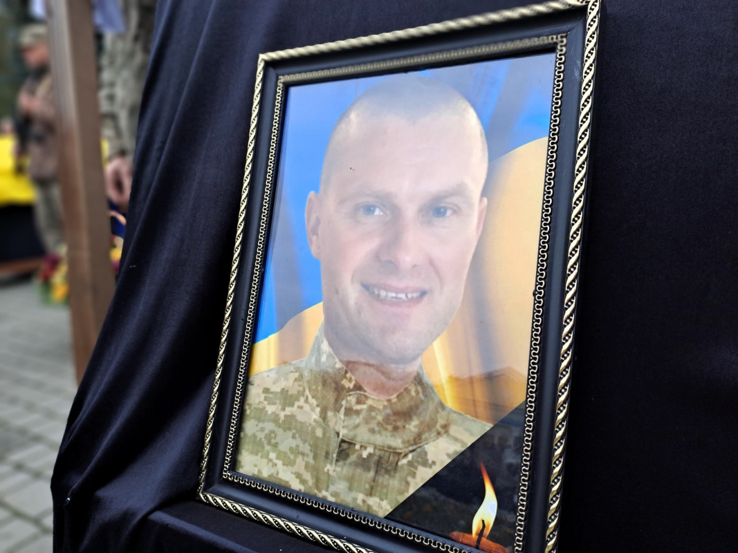 Ковель у жалобі: місто попрощалося з трьома Героями