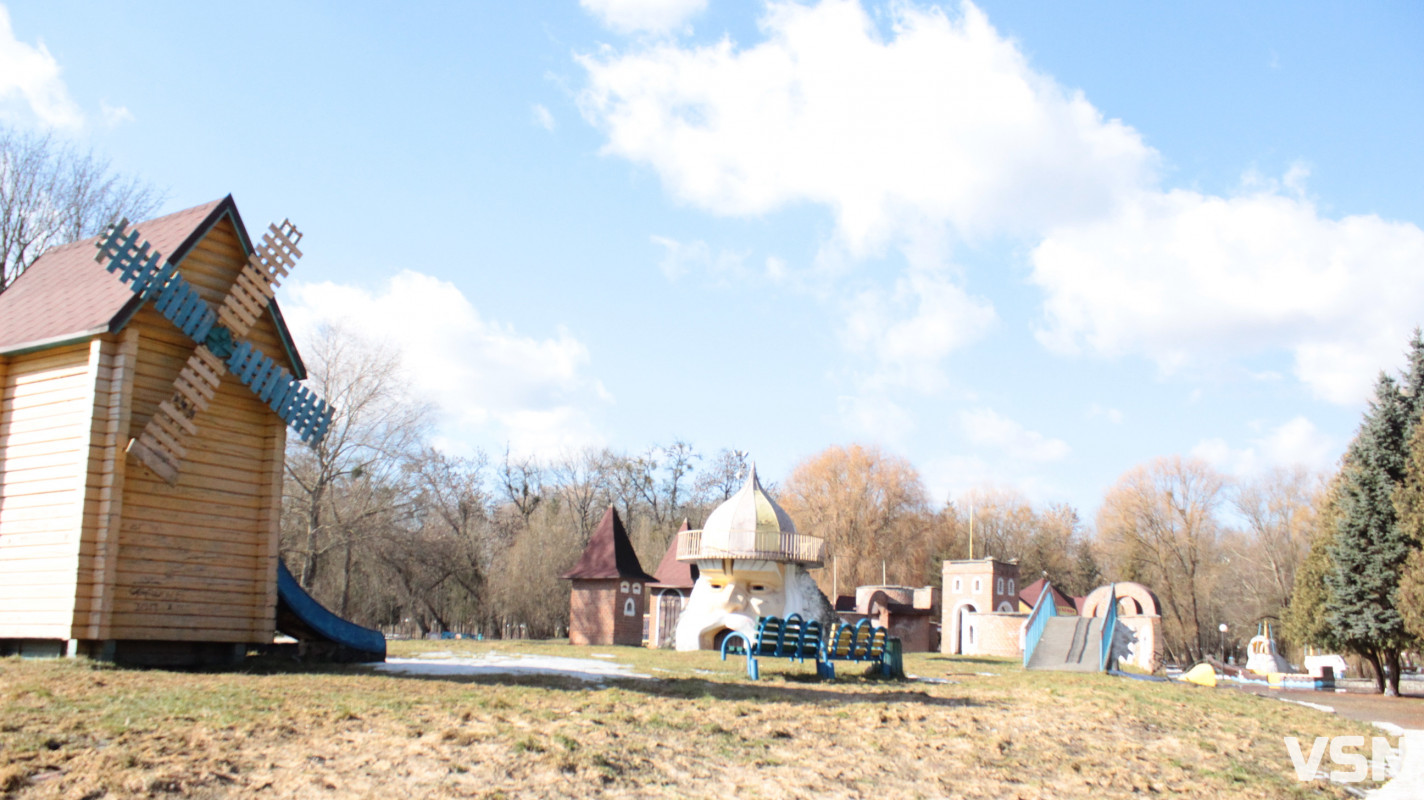 Весна у Луцьку: фоторепортаж із парку імені Лесі Українки