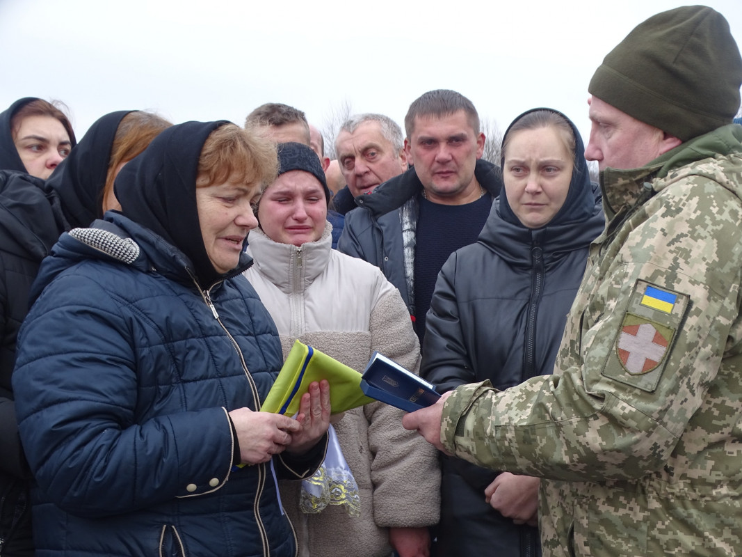 Добровольцем пішов до війська: на Волині попрощалися з Героєм Сергієм Попрійчуком