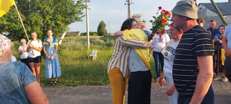 Повернення з полону: захисник з Волині вперше ступив на рідну землю після реабілітації