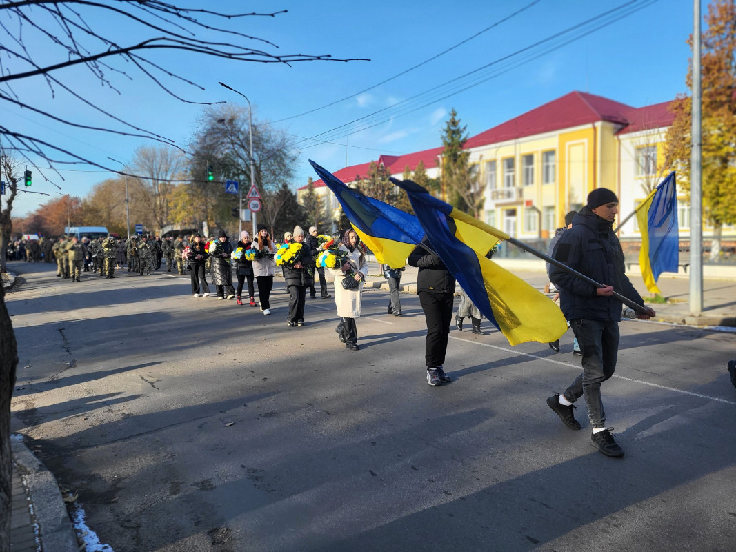 Не встиг відзначити 30-річчя: на Волині прощалися з молодим Героєм Богданом Степанюком