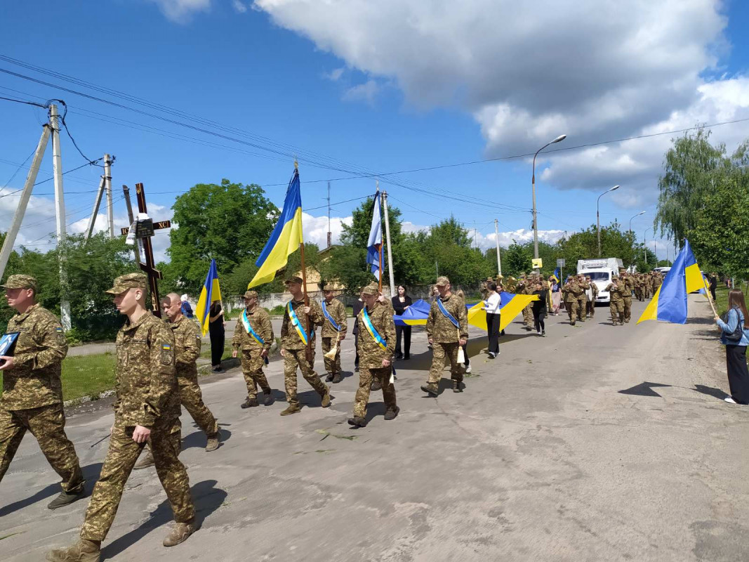 Загинув майже місяць тому: на Волині попрощалися з Героєм Андрієм Демчуком