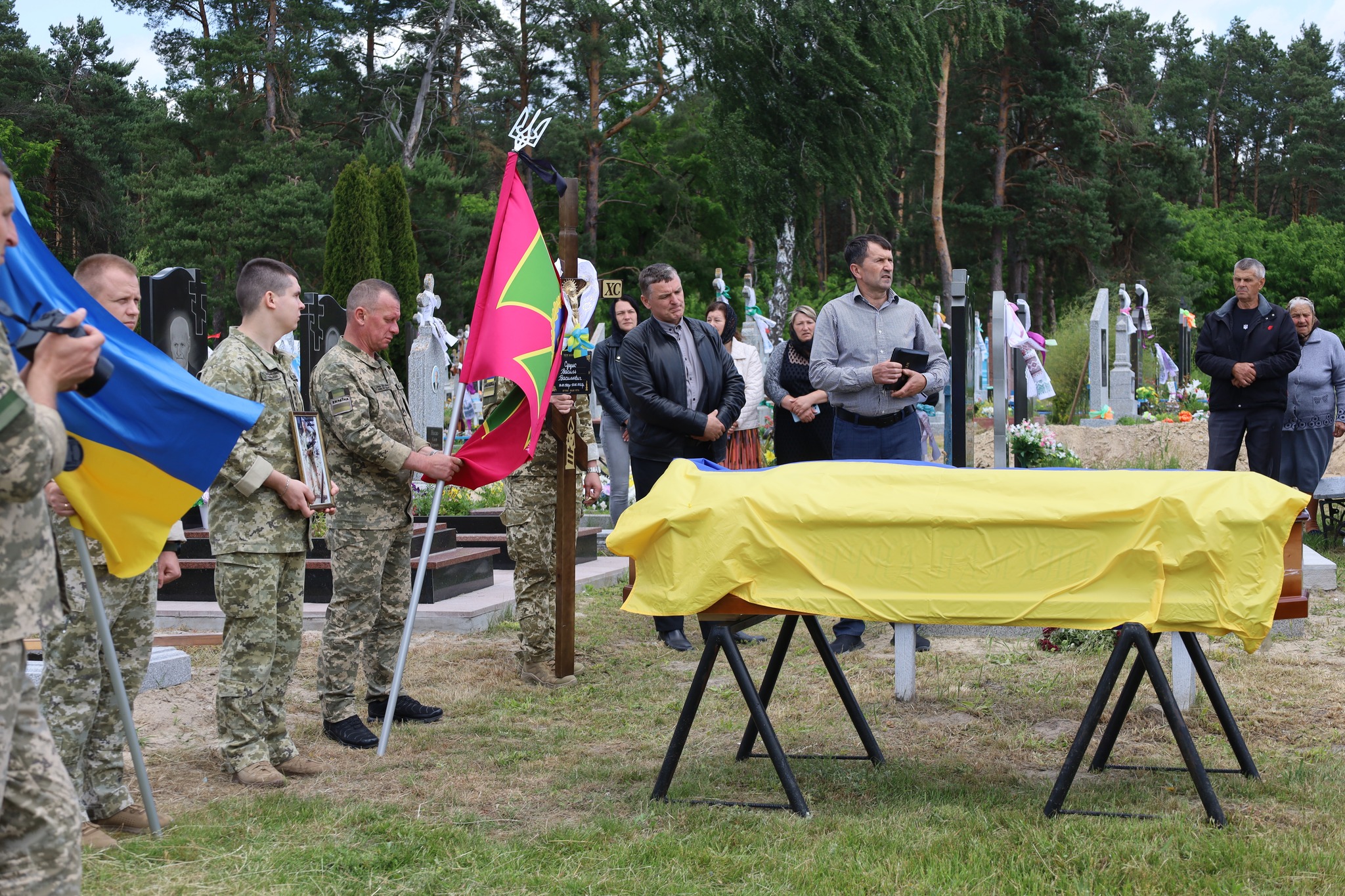 Загинув на Харківщині: волиняни попрощались з Героєм Василем Сущиком