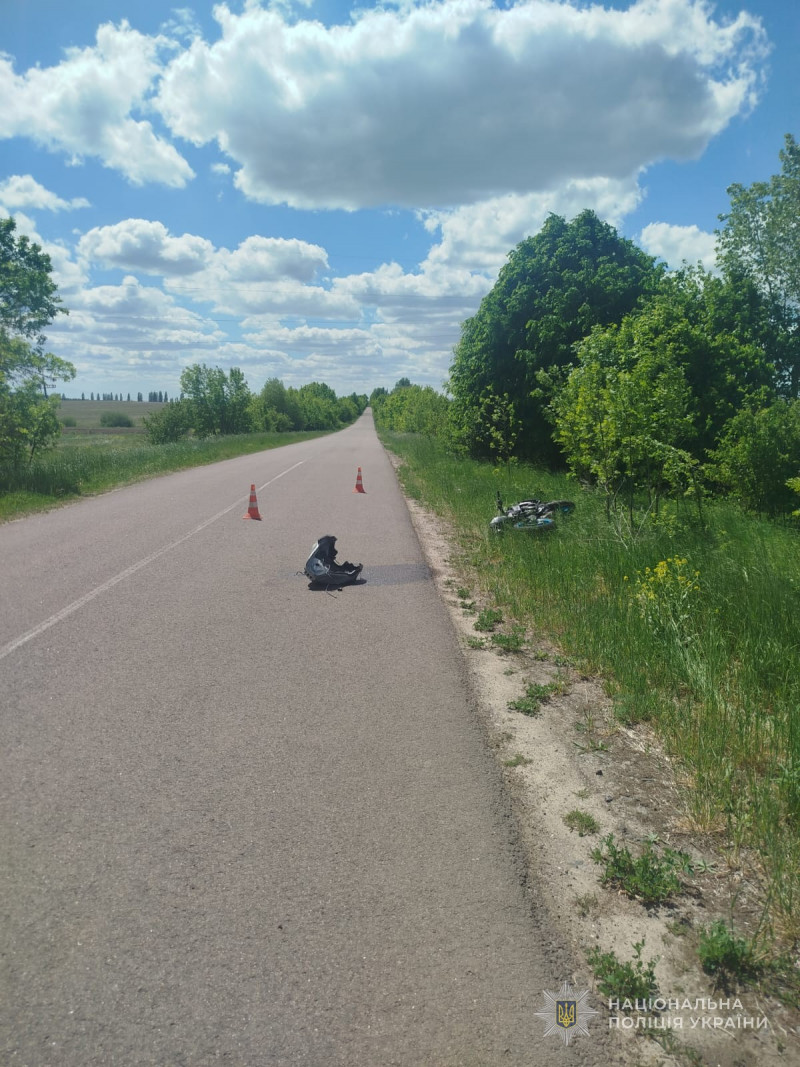 Перелом хребта, гематоми і забої: у ДТП на Волині важко травмувався мотоцикліст