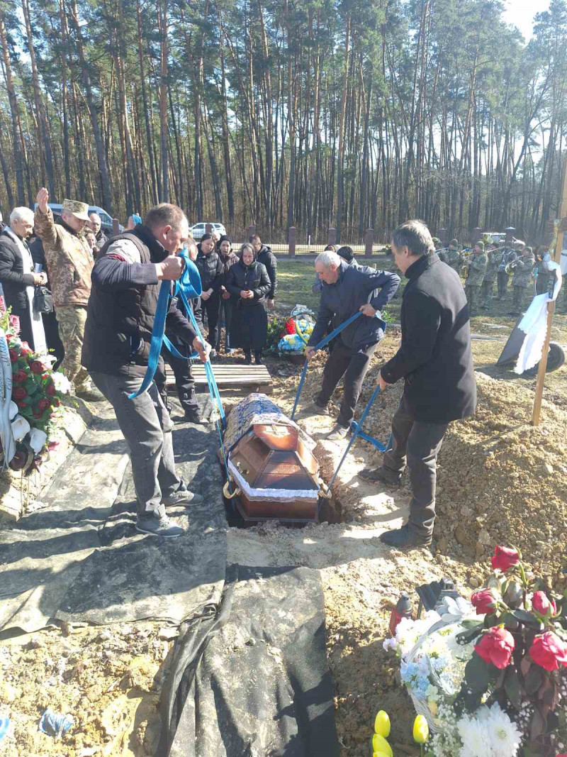 Поліг у бою на Сумщині: в останню дорогу провели Героя з Волині Олександра Бакальця