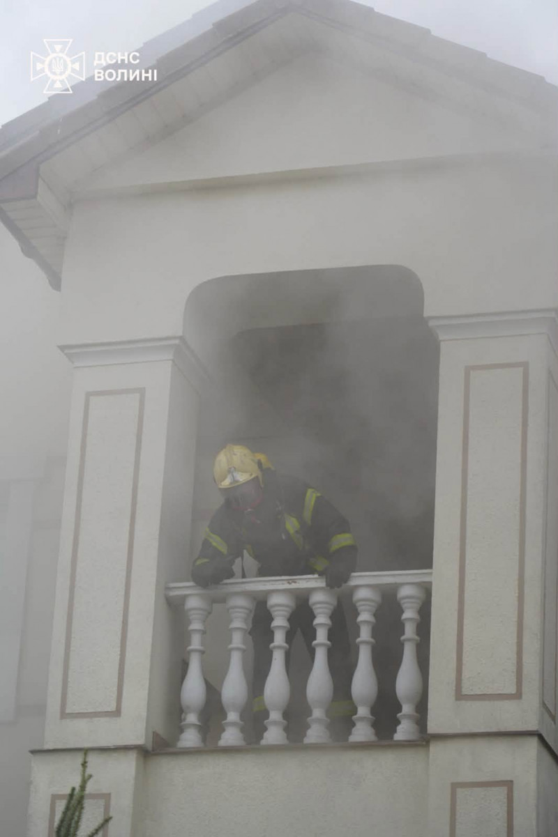 У Луцьку через увімкнену праску загорівся житловий будинок