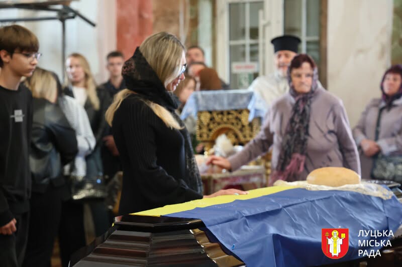 Двоє захисників повернулися додому назавжди: у Луцьку попрощалися з Василем Тихим і Максимом Василевським