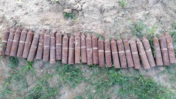 На Волині аграрії знайшли на полях арсенал застарілих снарядів