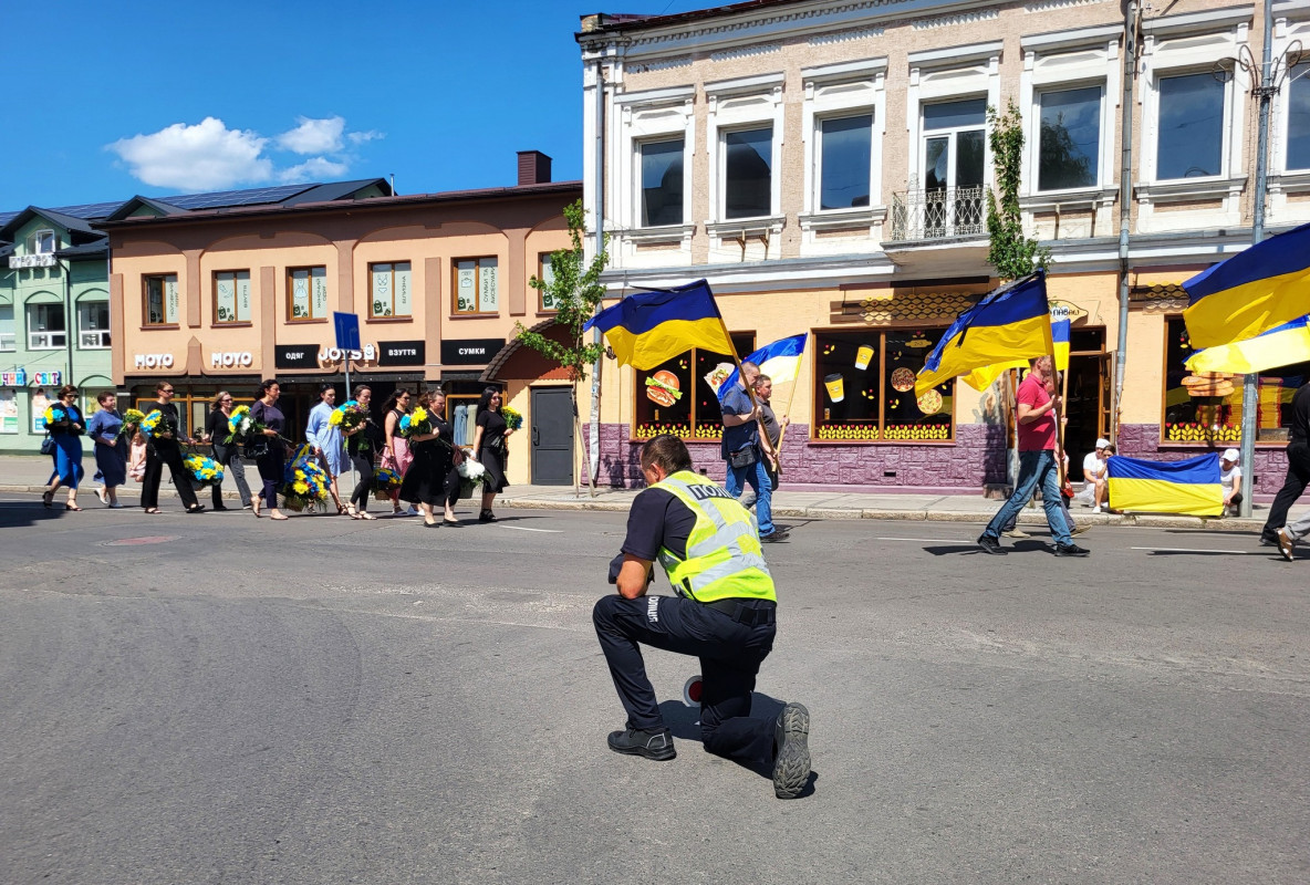Син і донька втратили батька: на Волині попрощались з Героєм Дмитром Лисюком