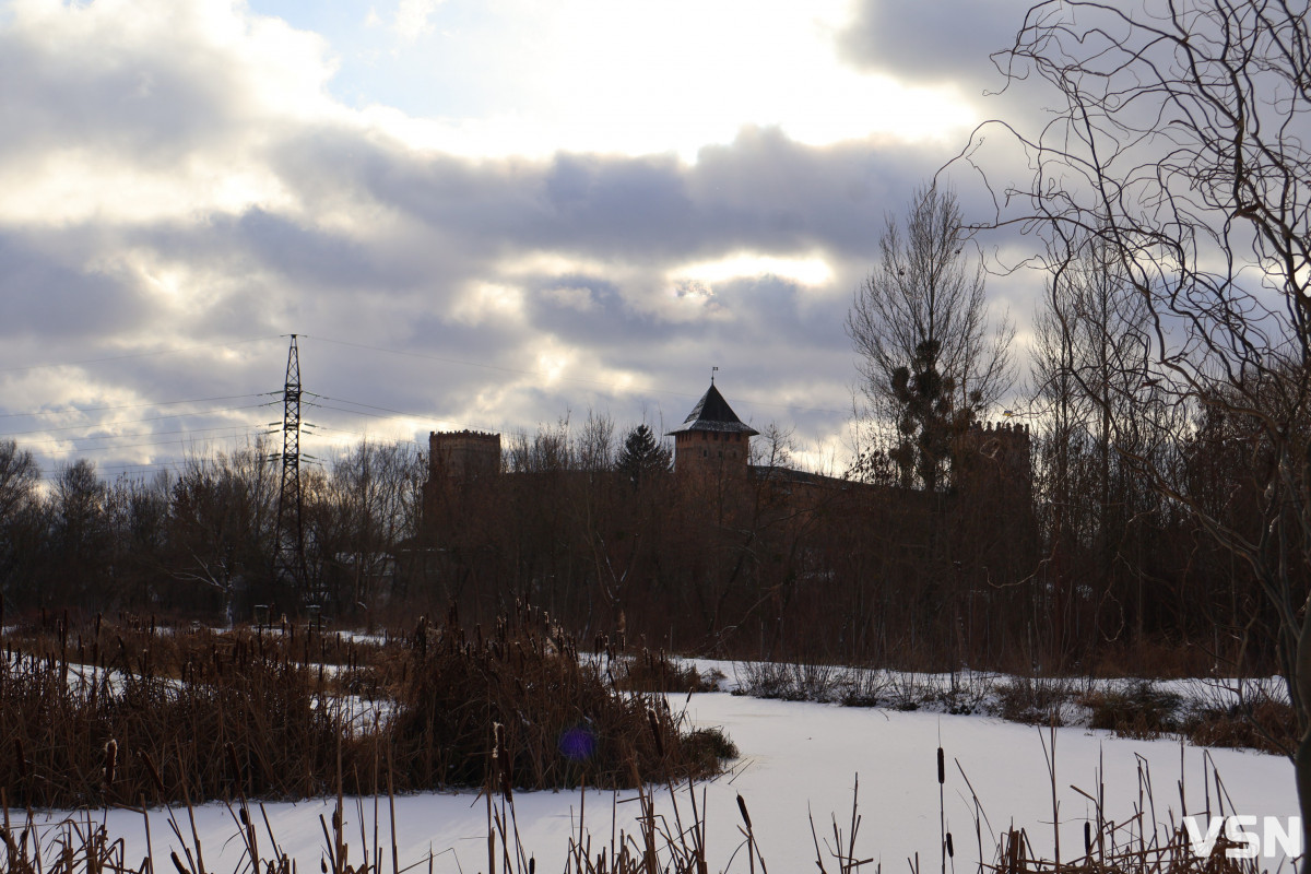 Останній день 2025 у Луцьку: місто в очікуванні Нового року. Фоторепортаж