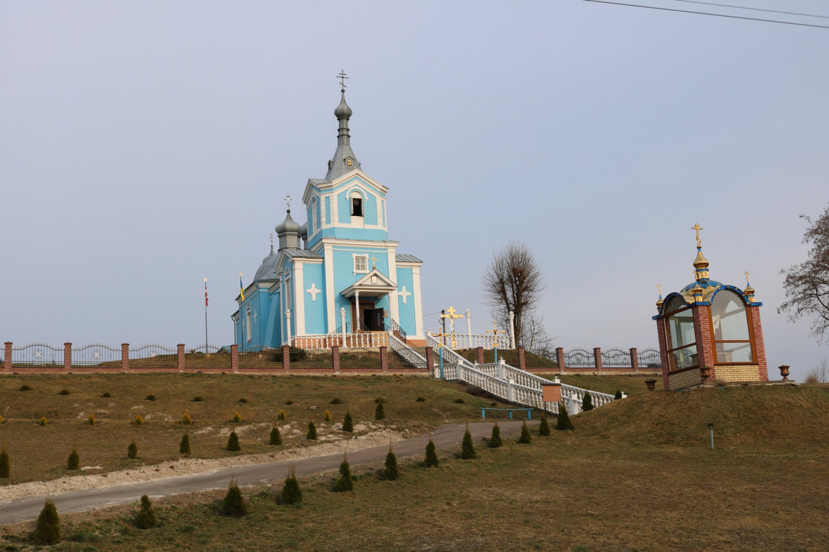 З перших днів вторгнення захищав Батьківщину: на Волині попрощалися з Героєм Василем Івановим