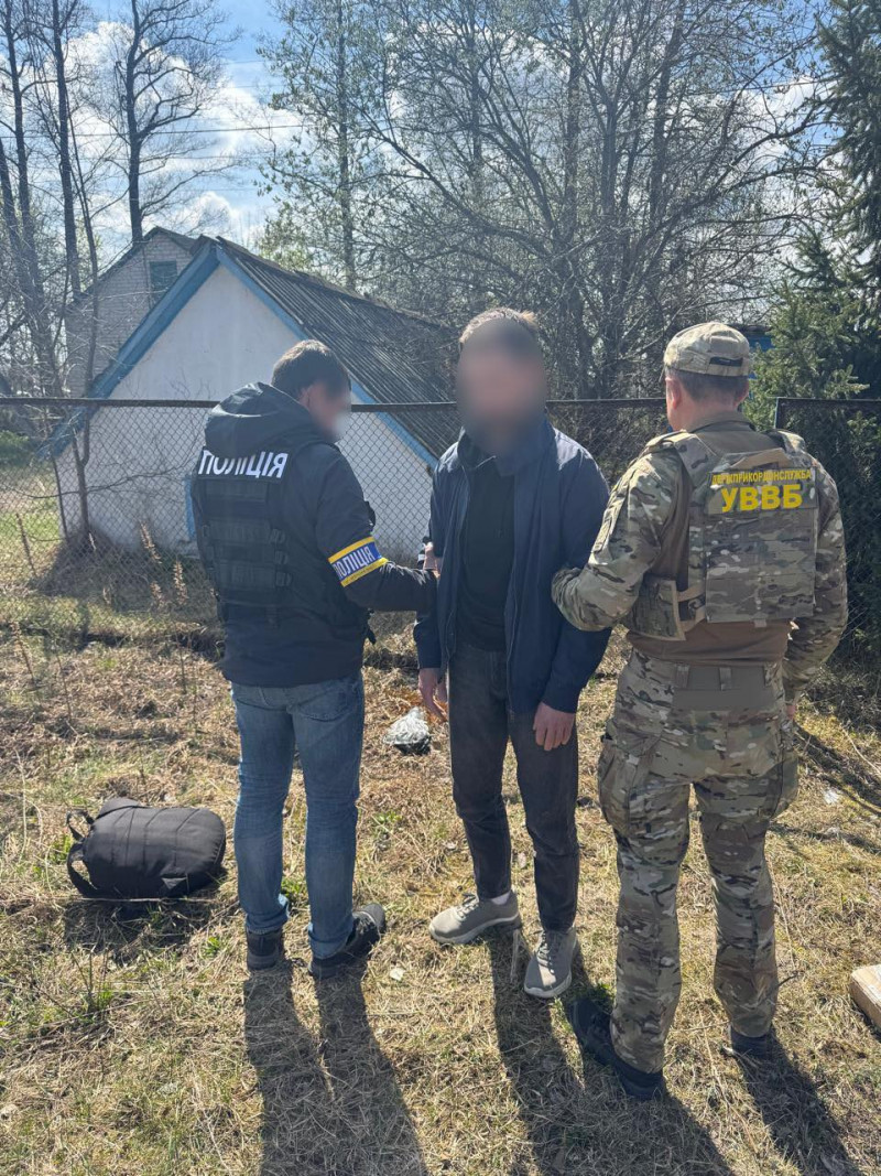 Тисячу доларів за квиток у білорусь: на Волині затримали ухилянта, який за хабар намагався виїхати за кордон